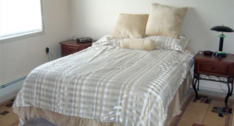 Enokhok Inn & Suites